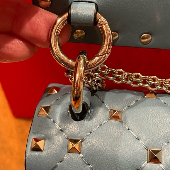 AUTHENTIC VALENTINO GARAVANI
Nappa Medium Rockstud Spike Shoulder Bag - Picture 9 of 10